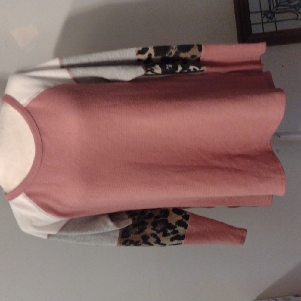 Made in USA BY Hopely women's large crew , waffle texture soft top